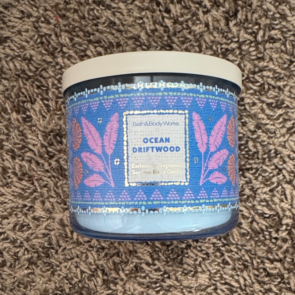 Brand New - Bath and Body Works Ocean Driftwood Candle